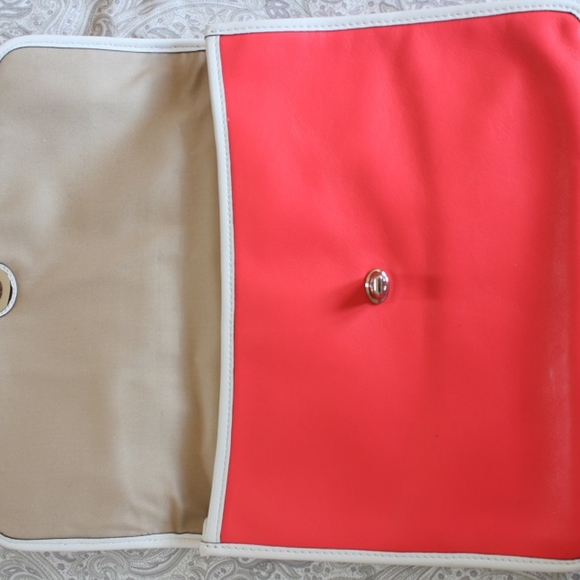 Coach iPad case - Picture 4 of 7